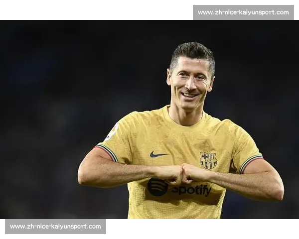 莱万创巴萨生涯收入新高！税后 1600 万欧元 + 双冠奖金成巅峰赛季