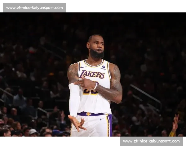 天妒英才：詹姆斯生涯屡战历史级强敌，命运枷锁何时能破？