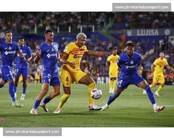 毕巴门将阿吉雷萨瓦拉租借加盟瓦伦西亚 含非强制买断条款 毕巴门将阿吉雷萨瓦拉租借加盟瓦伦西亚 含非强制买断条款