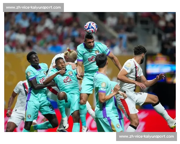 曼城世俱杯首战备战训练:新援谢尔基、赖因德斯合练亮相 曼城世俱杯首战备战训练:新援谢尔基、赖因德斯合练亮相