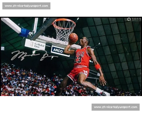 皮尔斯：防守巅峰科比压力如临乔丹，坦言其眼神藏着「篮球之神」的影子